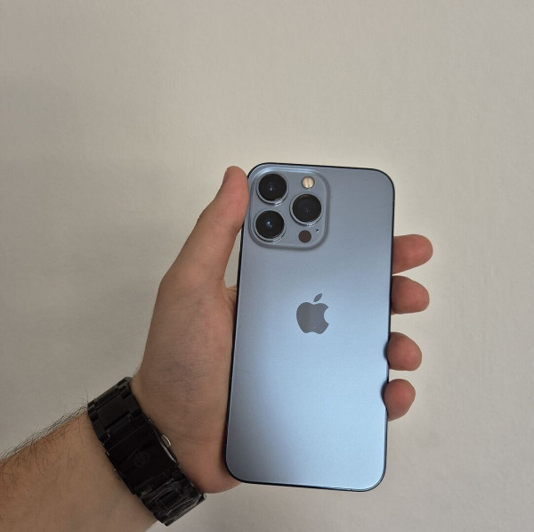 iPhone 13
